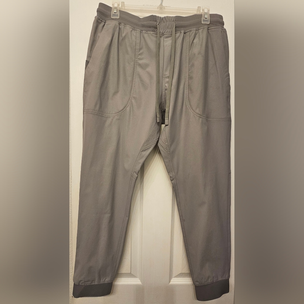 Under 5' 10" Pace Performance Jogger Stone